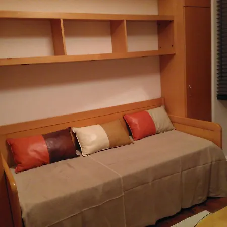 Charm Alvalade Apartman *